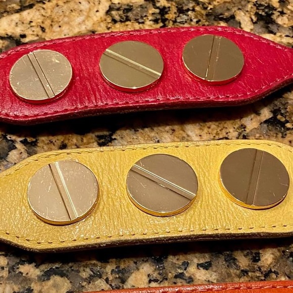 YELLOW CC Skye Giant Screw Leather Cuff Bracelet - Picture 3 of 4